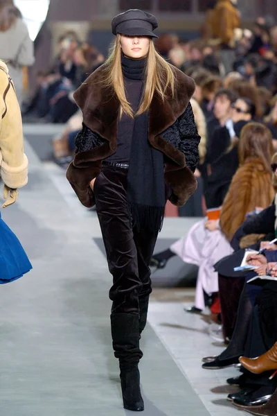Look 8